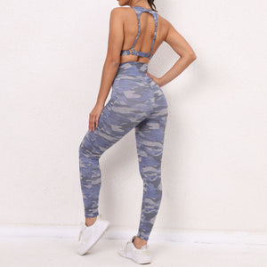 Conjunto de top y leggings de camuflaje